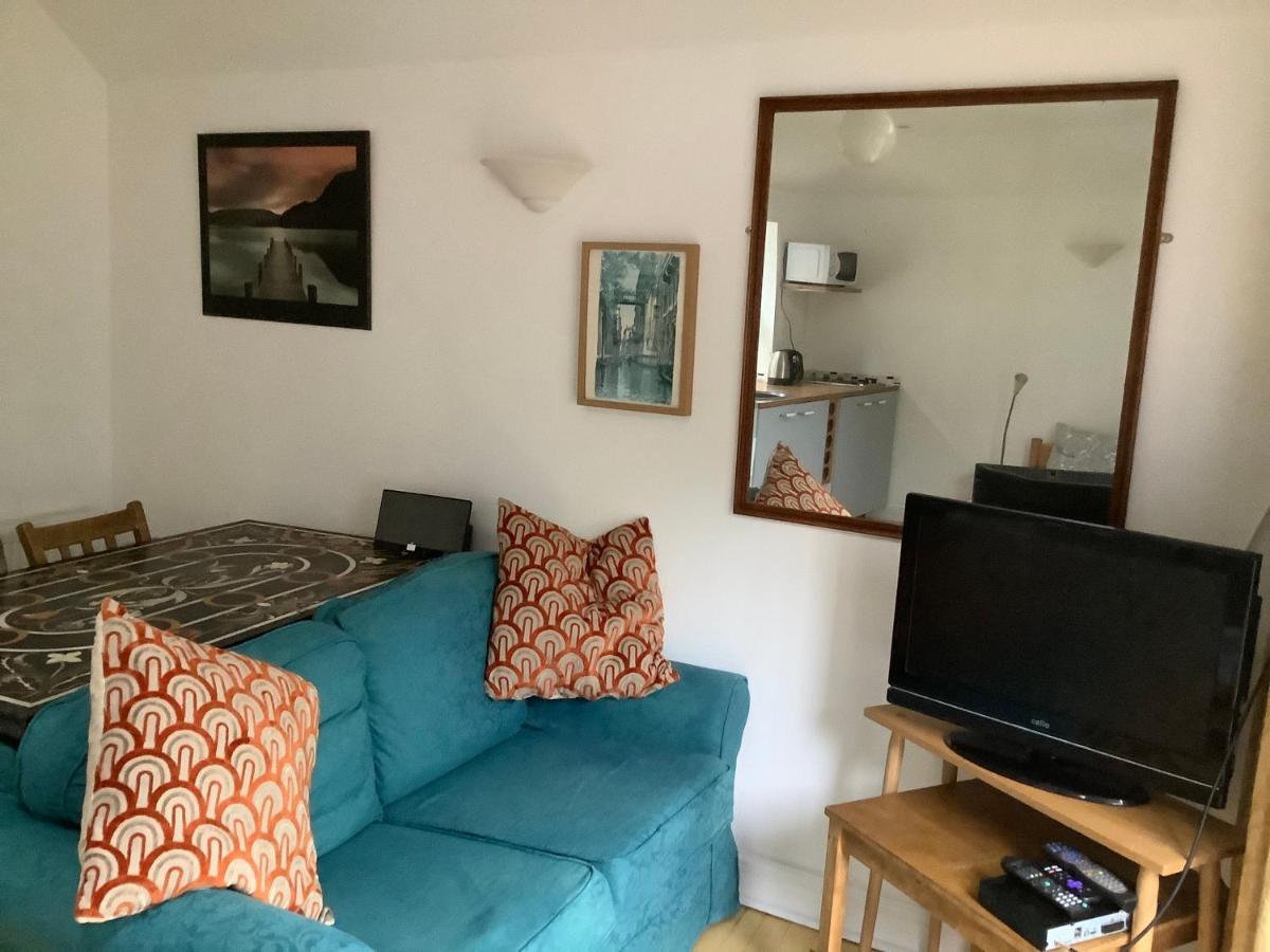 Primrose Villa Self Catering Bnb Monmouth Extérieur photo