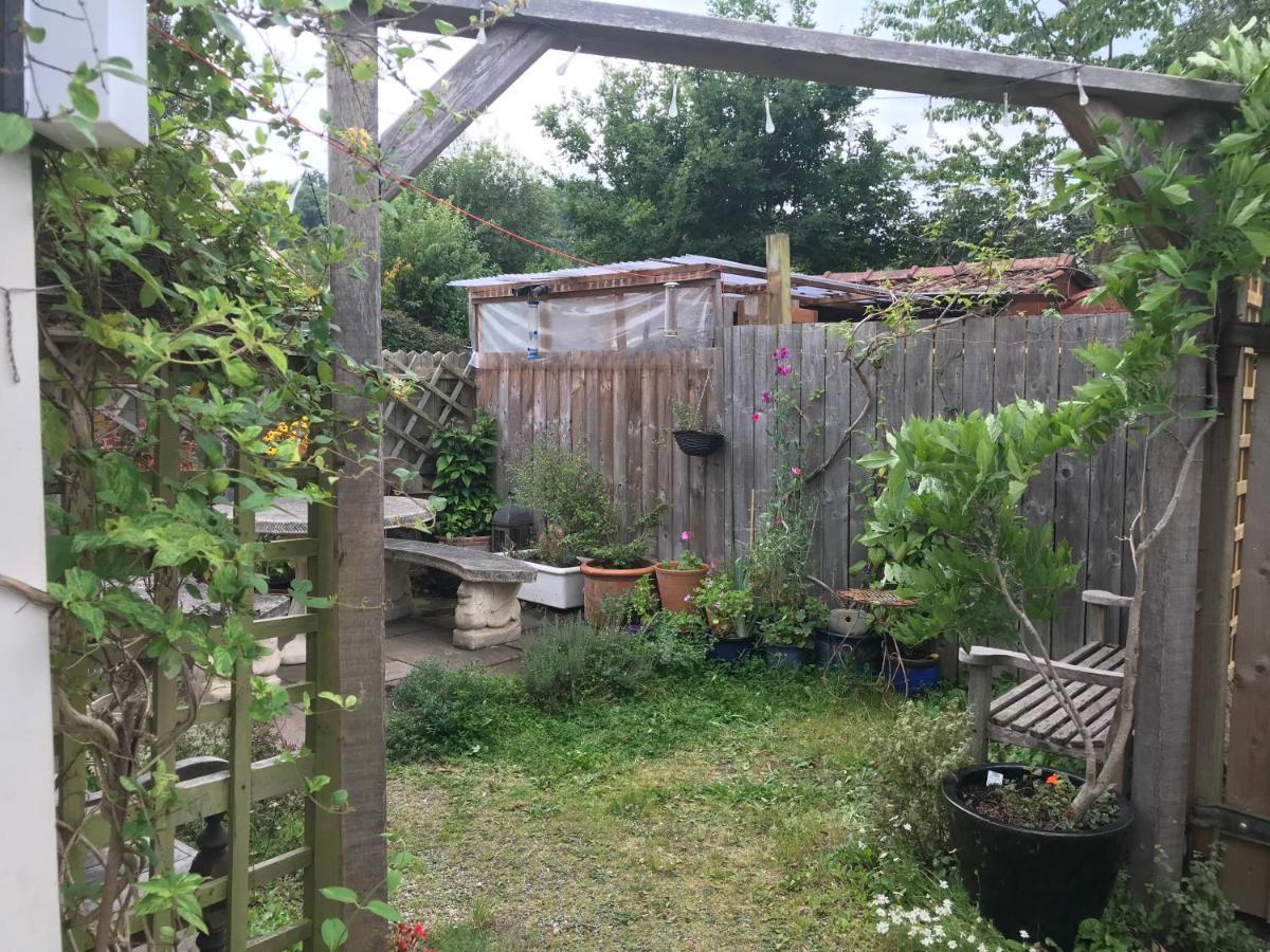 Primrose Villa Self Catering Bnb Monmouth Extérieur photo